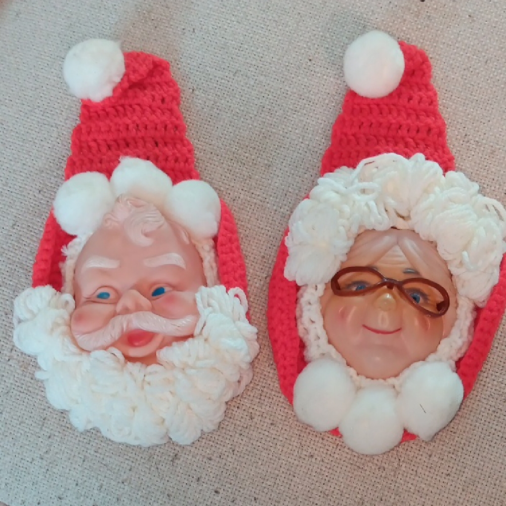 Festive Santa and Mrs. Claus Crochet Ornaments